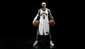 bet365官网站-体坛魔幻现实主义，泰山备战全明星，萨拉赫激战巴黎，NBA总决赛成媒体焦点
